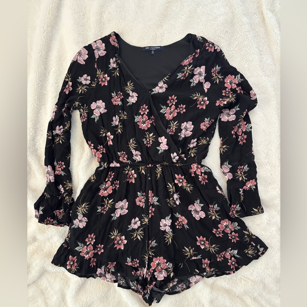 One Clothing Navy Blue Label Tag Size L
